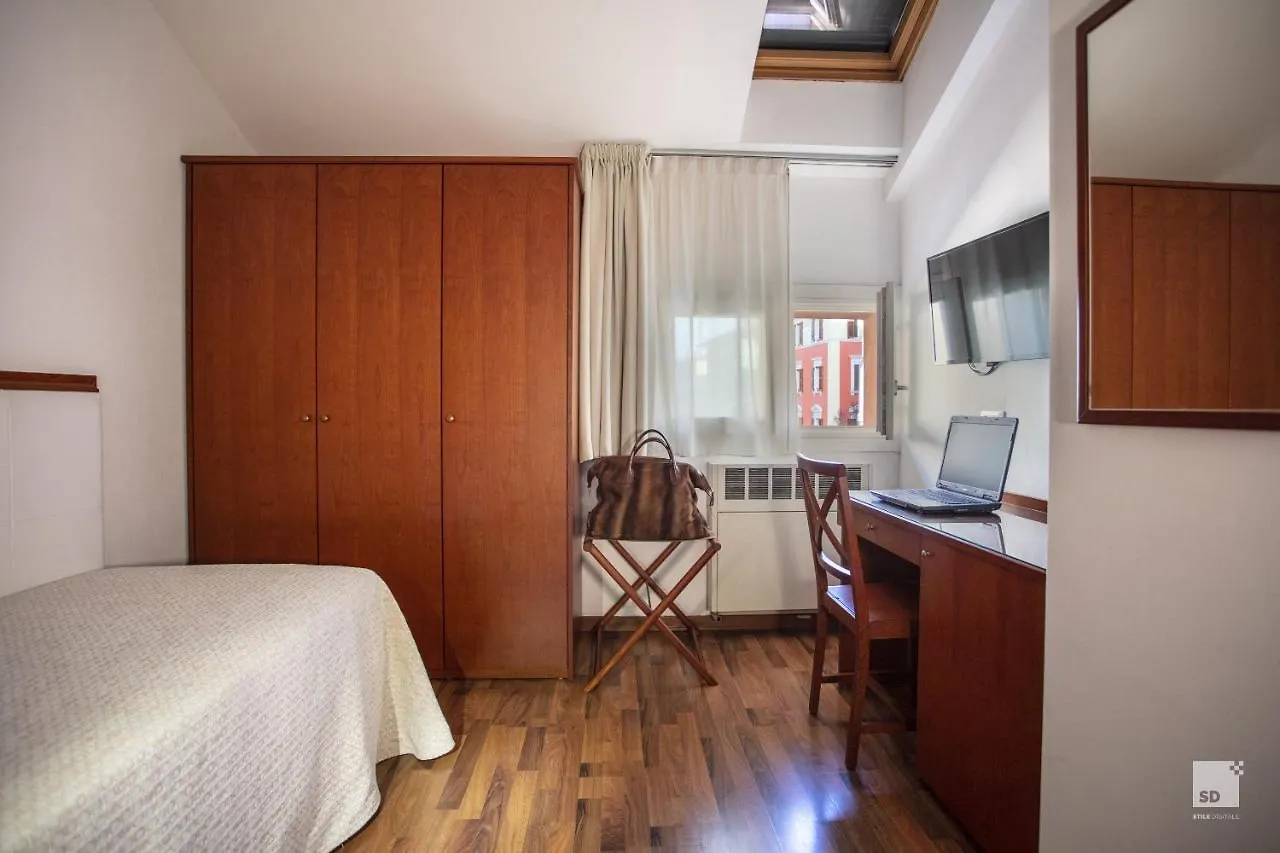Hotel Blumen Collection By Gsa Hotels Bologna