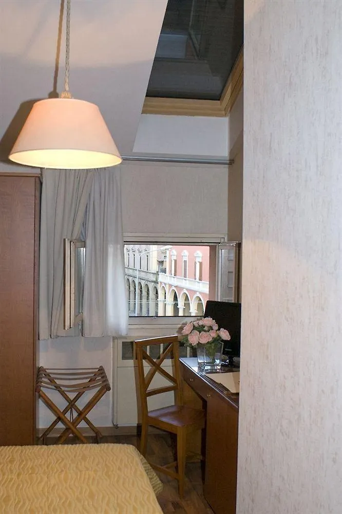 Hotel Blumen Collection By Gsa Hotels Bologna