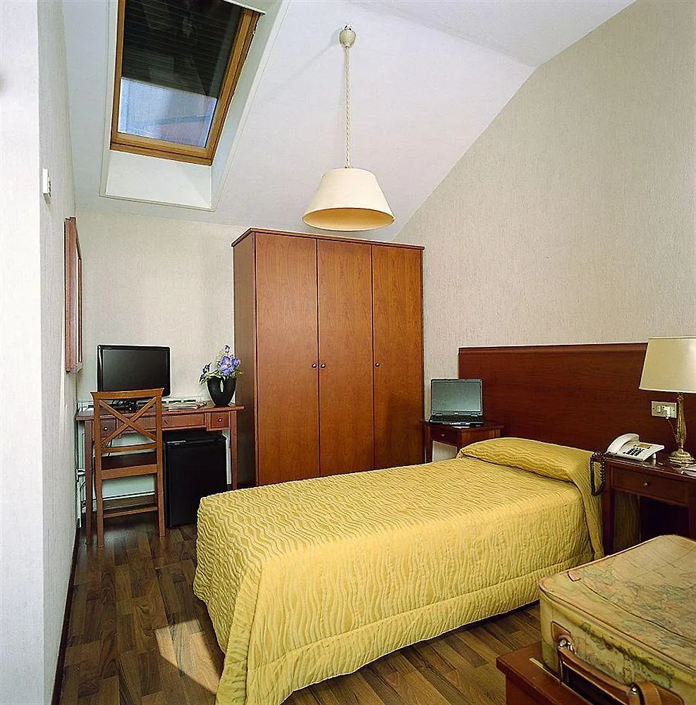 Hotel Blumen Collection By Gsa Hotels Bologna