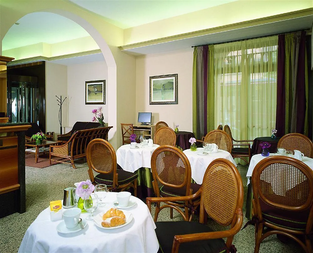 Hotel Blumen Collection By Gsa Hotels Bologna