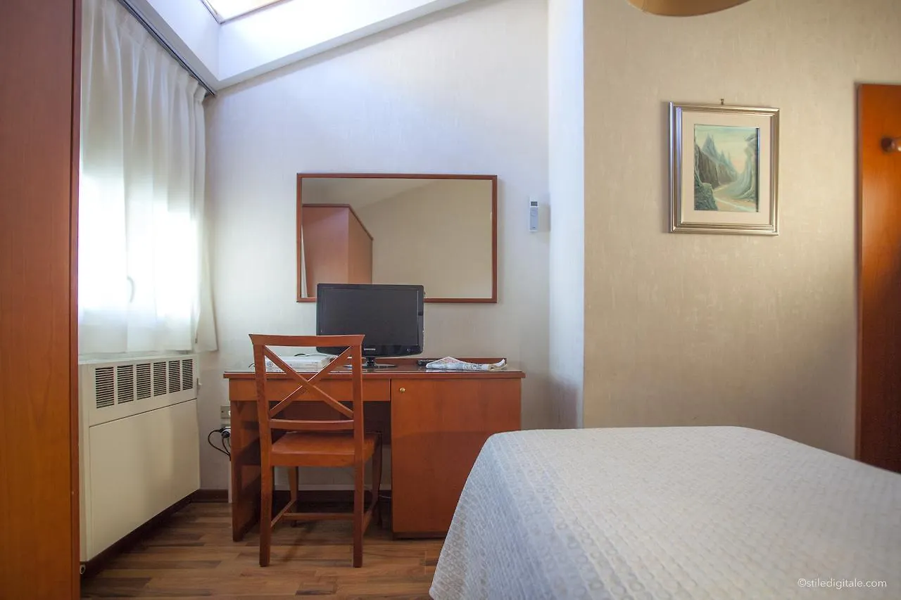 Hotel Blumen Collection By Gsa Hotels Bologna