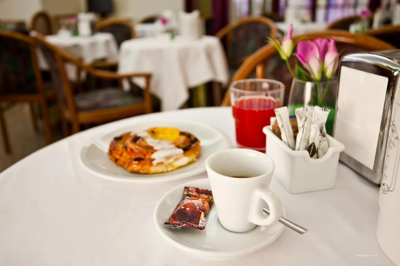 Hotel Blumen Collection By Gsa Hotels Bologna