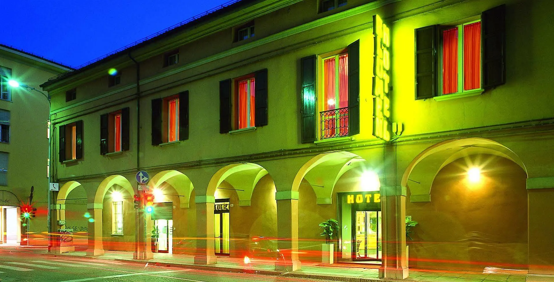 Hotel Blumen Collection By Gsa Hotels Bologna 3*,