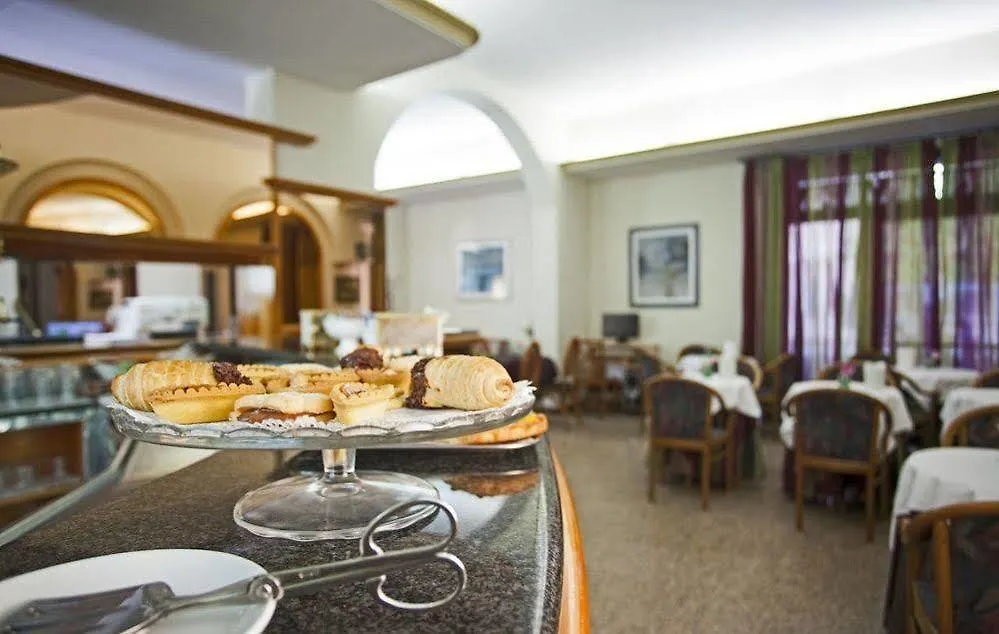 Hotel Blumen Collection By Gsa Hotels Bologna